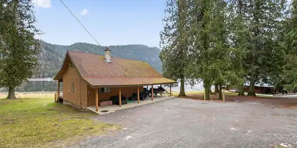 3021 Deep Lake North Shore