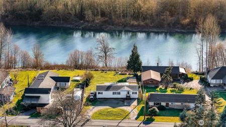 8204 Riverview