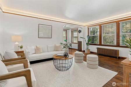 411 Boylston E