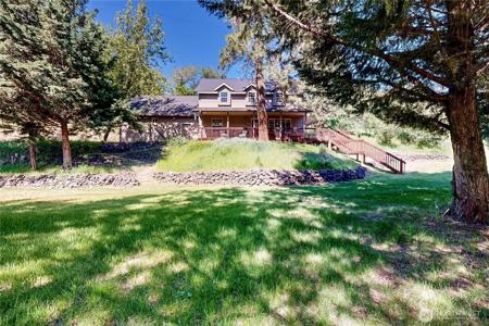 18 Blue Creek