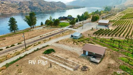 27375 US Hwy 97