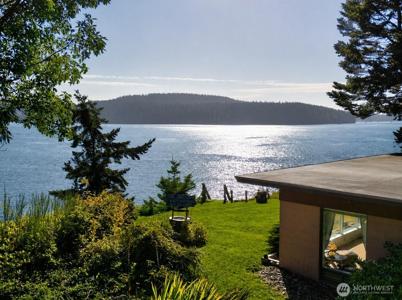 6860 Salmon Beach S