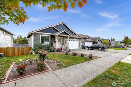 1479 Gateway Heights