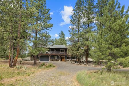 960 Forest Grove