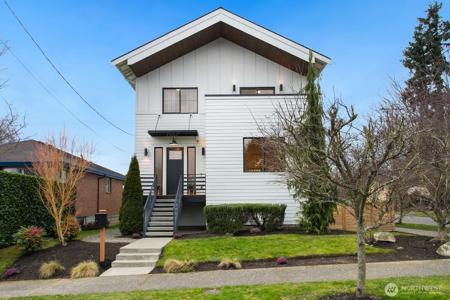 7557 Earl NW