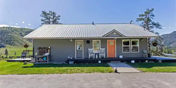 2081 Highway 153