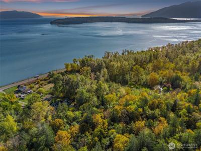 2519 Lummi Shore
