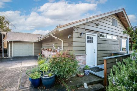 3110 Sylvan W