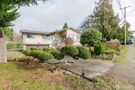 1412 Sheridan