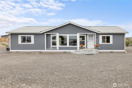 101 Lake SW