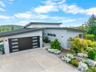 3939 Rockridge