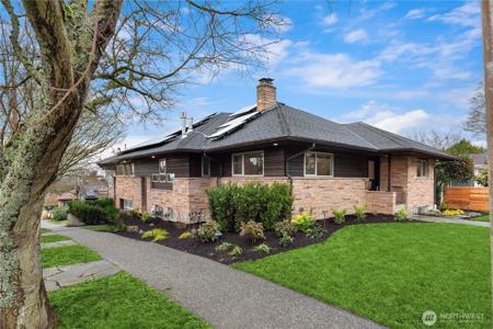 2141 47th SW
