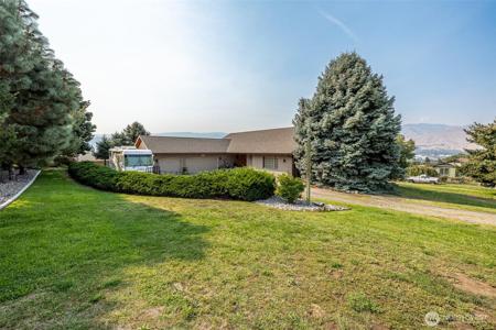326 23rd NE