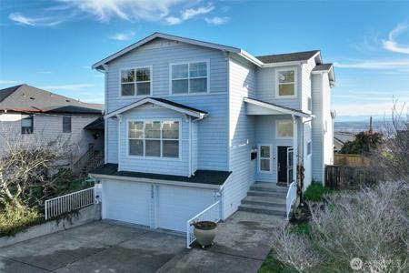 3234 Belvidere SW