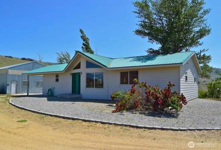 678 Road 20 NW