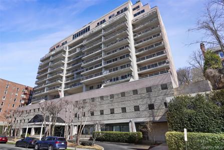 1020 Warburton Avenue