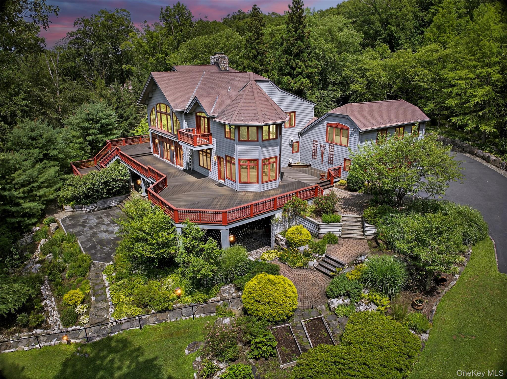 Image 1: Back of Structure