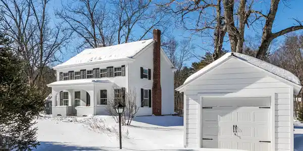 Image 3: Garage Image 3: Garage