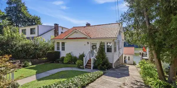 65 Lake Drive