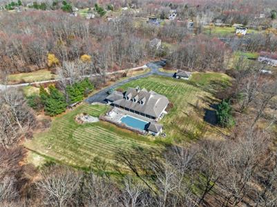 5 Deer Meadow Drive