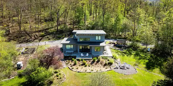 23 Traver Hollow Road