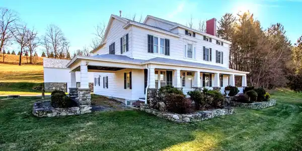 2220 State Route 17A