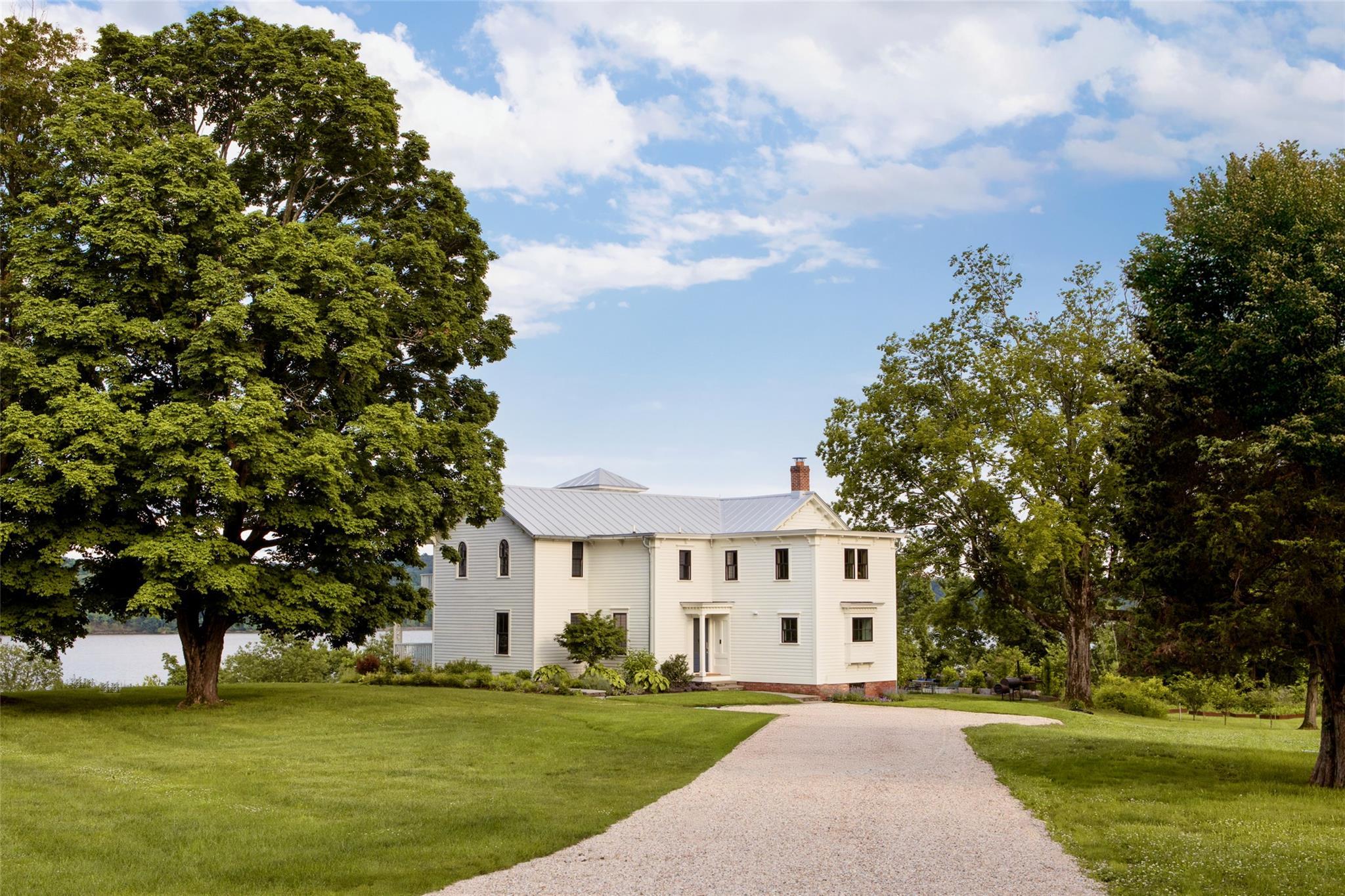 Image 2: Front of Structure