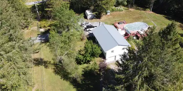 Image 4: Aerial View Image 4: Aerial View