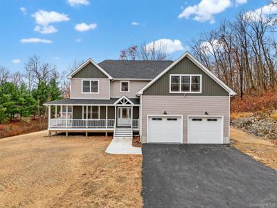 32 Meadow View Court