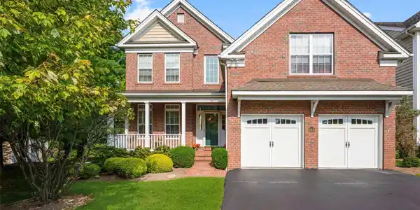 653 Creekside Lane
