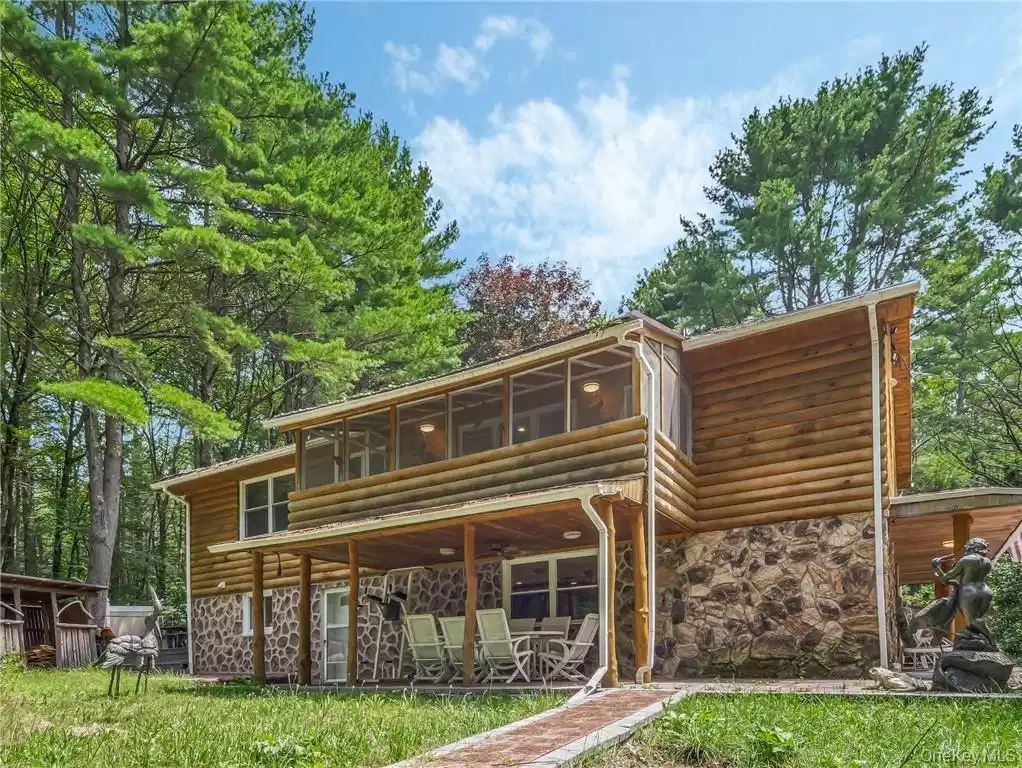 Image 1: Front of Structure Image 1: Front of Structure