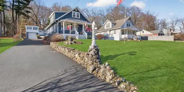 109 S Plank Road