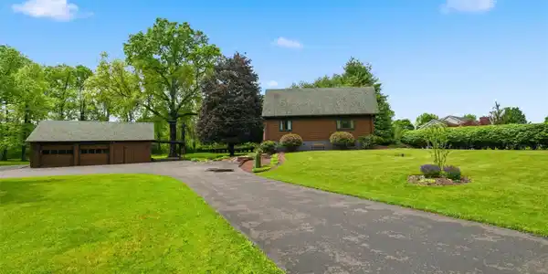 2 Linder Drive
