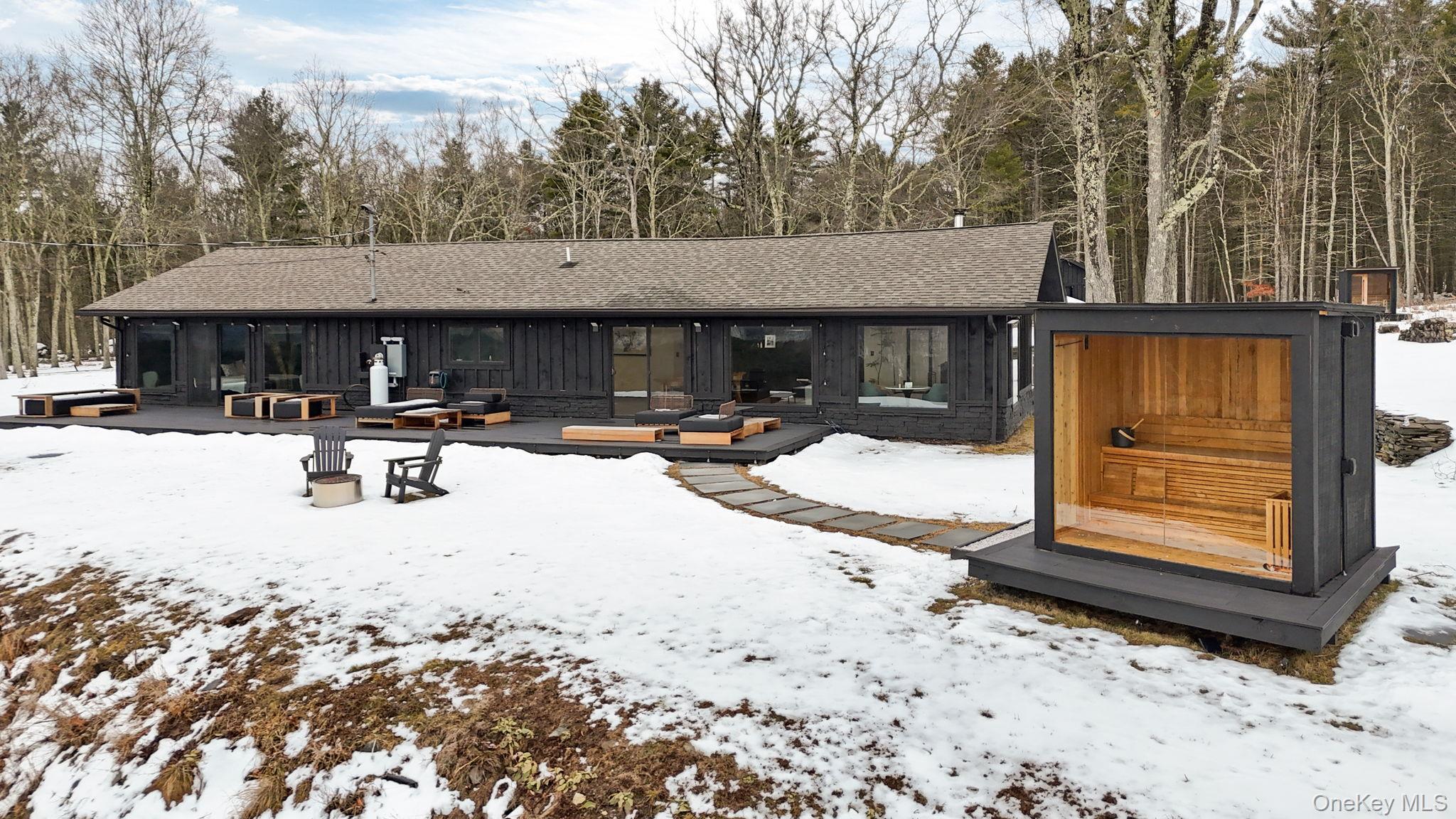 Image 4: Back of Structure