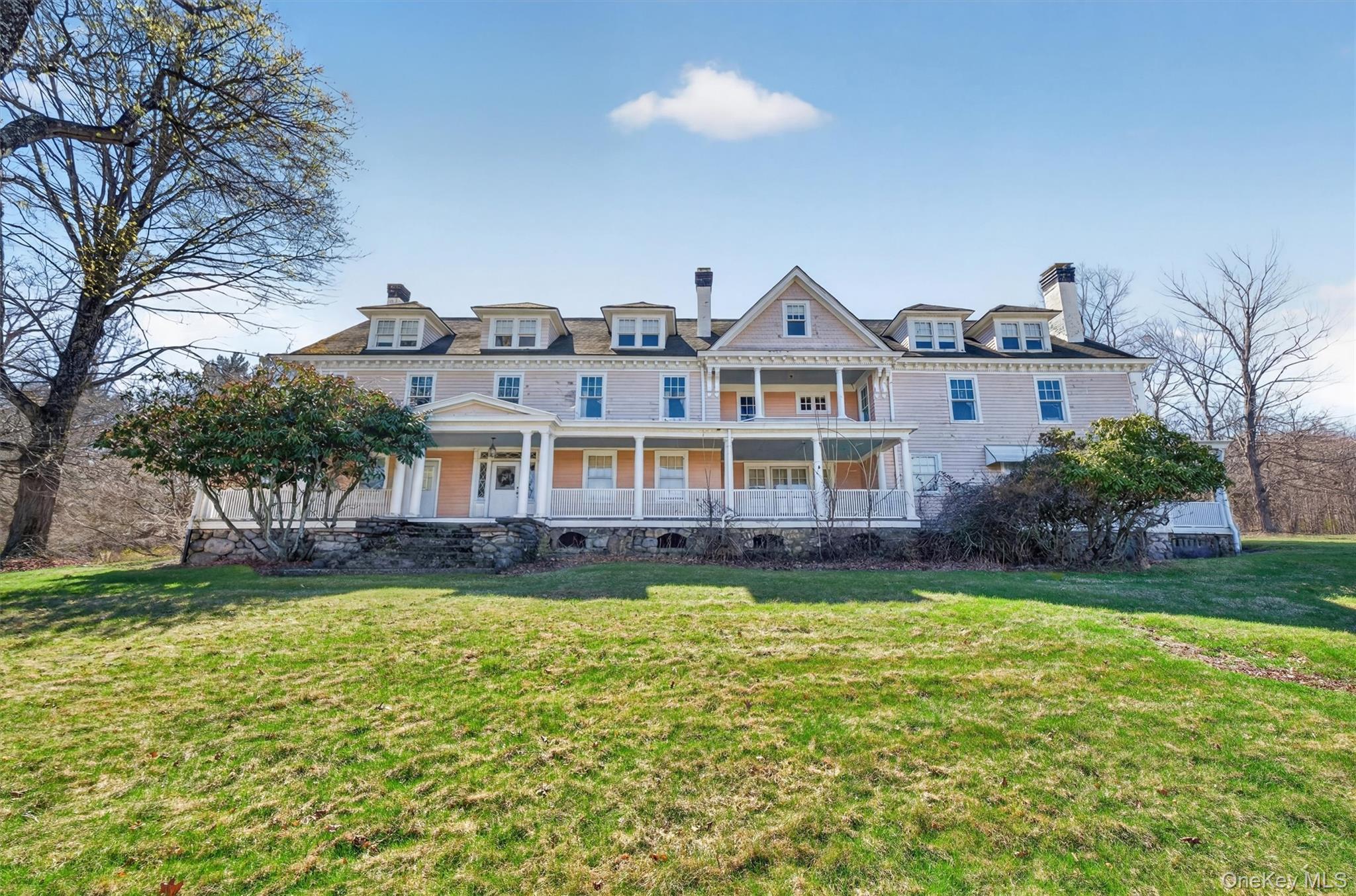 Image 1: Front of Structure