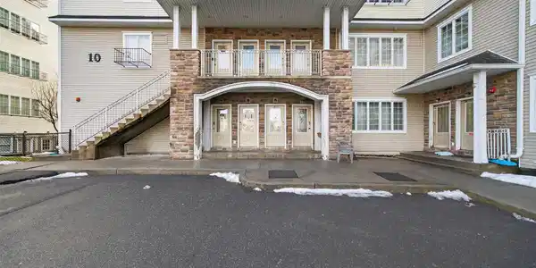 Image 2: Entry Image 2: Entry