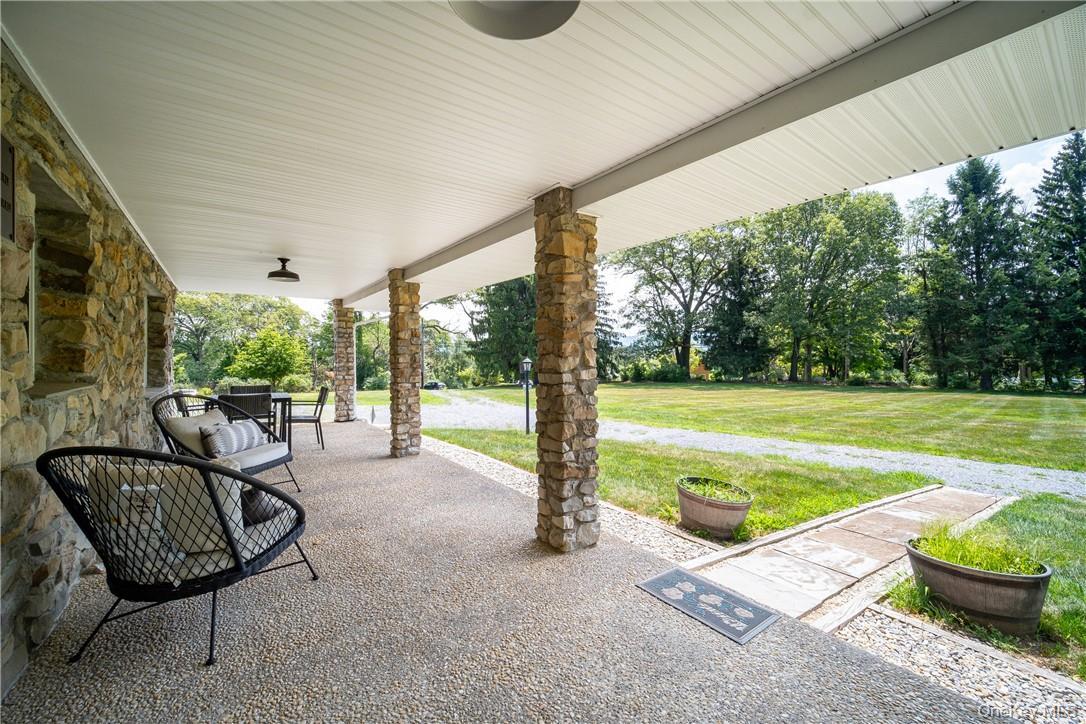 Image 3: Patio Image 3: Patio