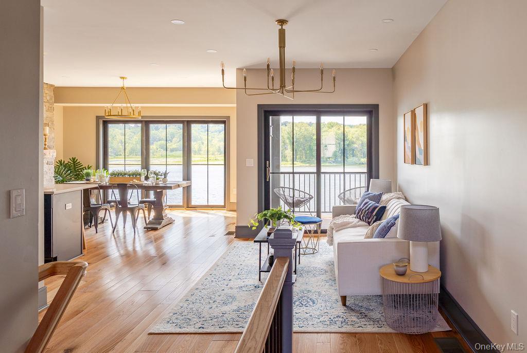 Image 4: Living Room Image 4: Living Room