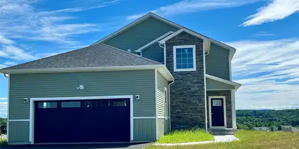 38 Dartmouth Drive