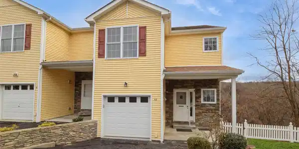 43 Aveonis Court