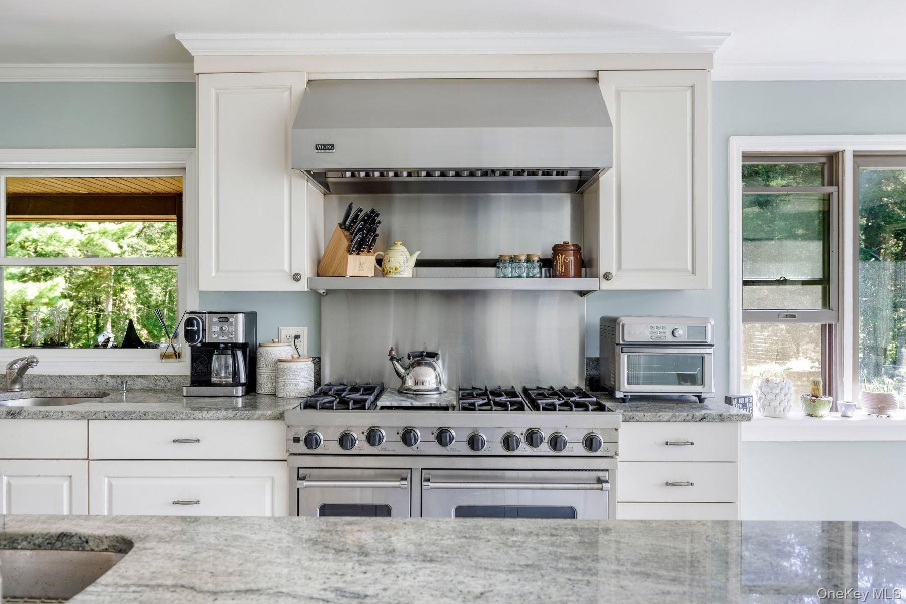 Image 4: Kitchen Image 4: Kitchen