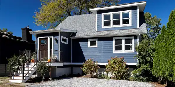 32 Hudson River Lane