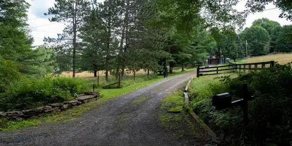 Image 3: Entry Image 3: Entry