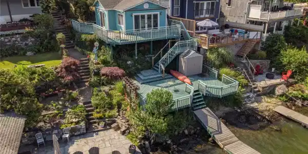 582 Jersey Avenue