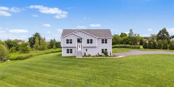 21 Meadow View Drive