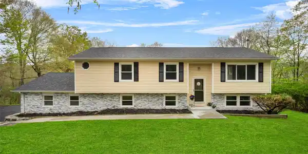 122 Susan Drive