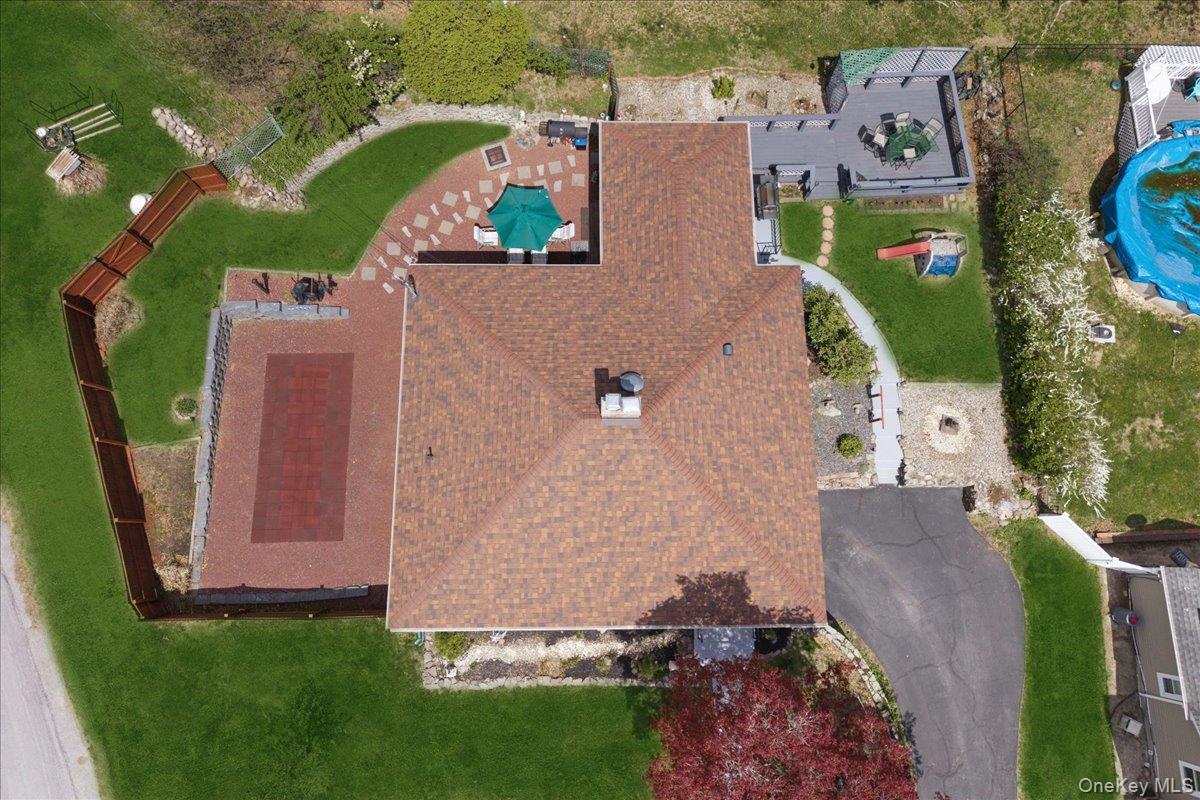 Image 3: Aerial View Image 3: Aerial View