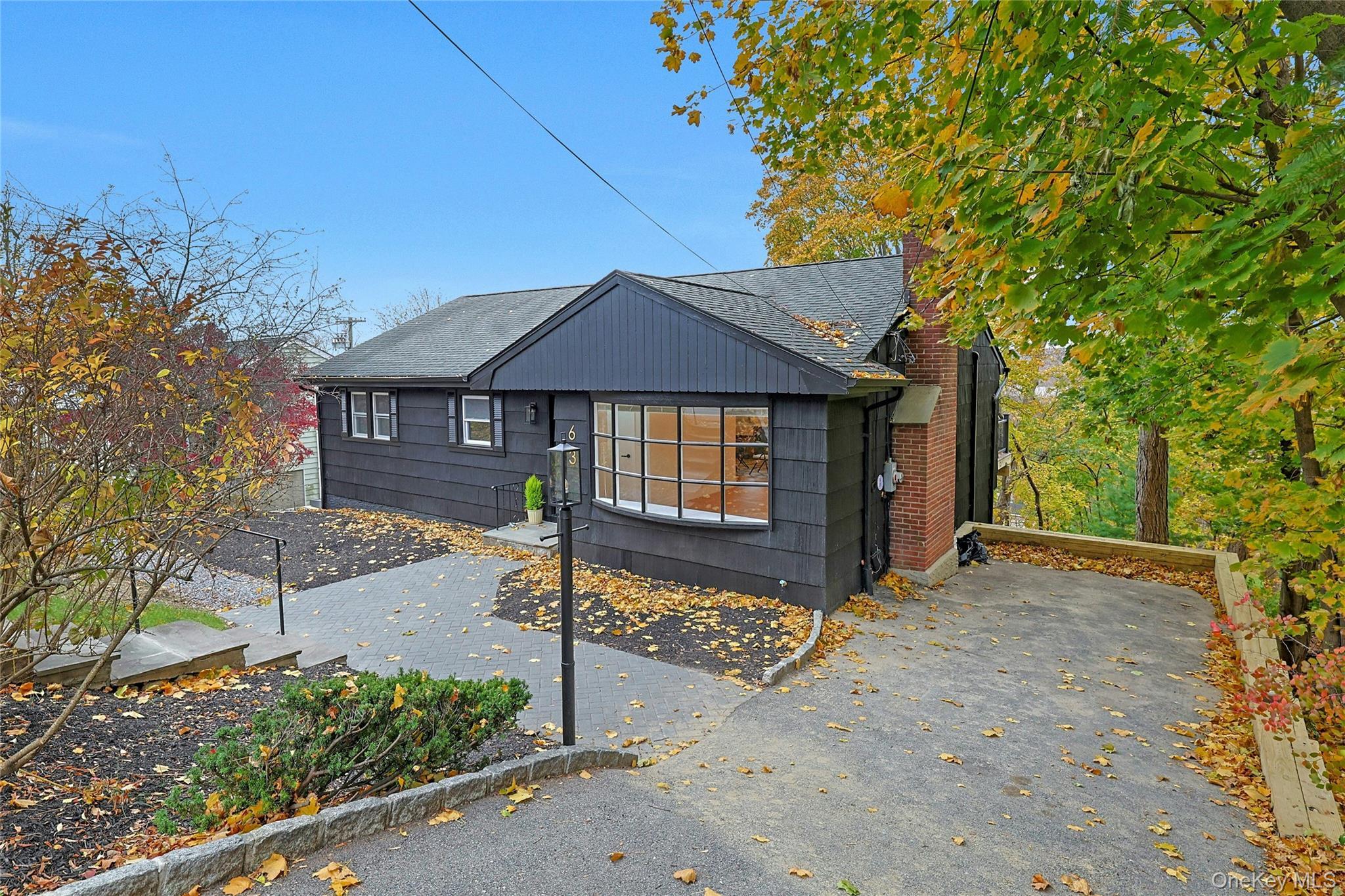 Image 3: Front of Structure