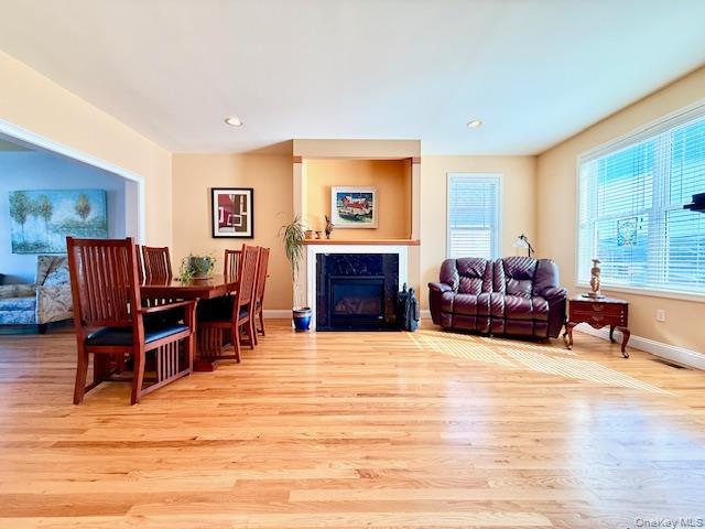 Image 4: Living Room Image 4: Living Room
