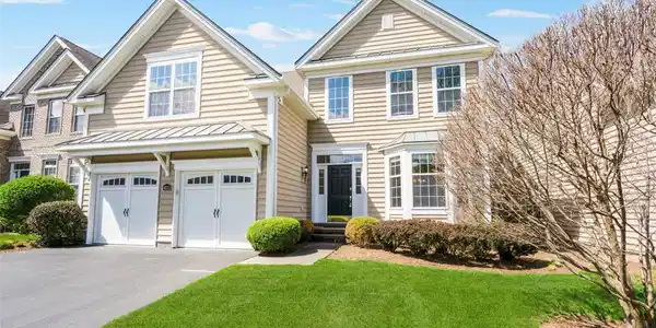 411 Vassar Place
